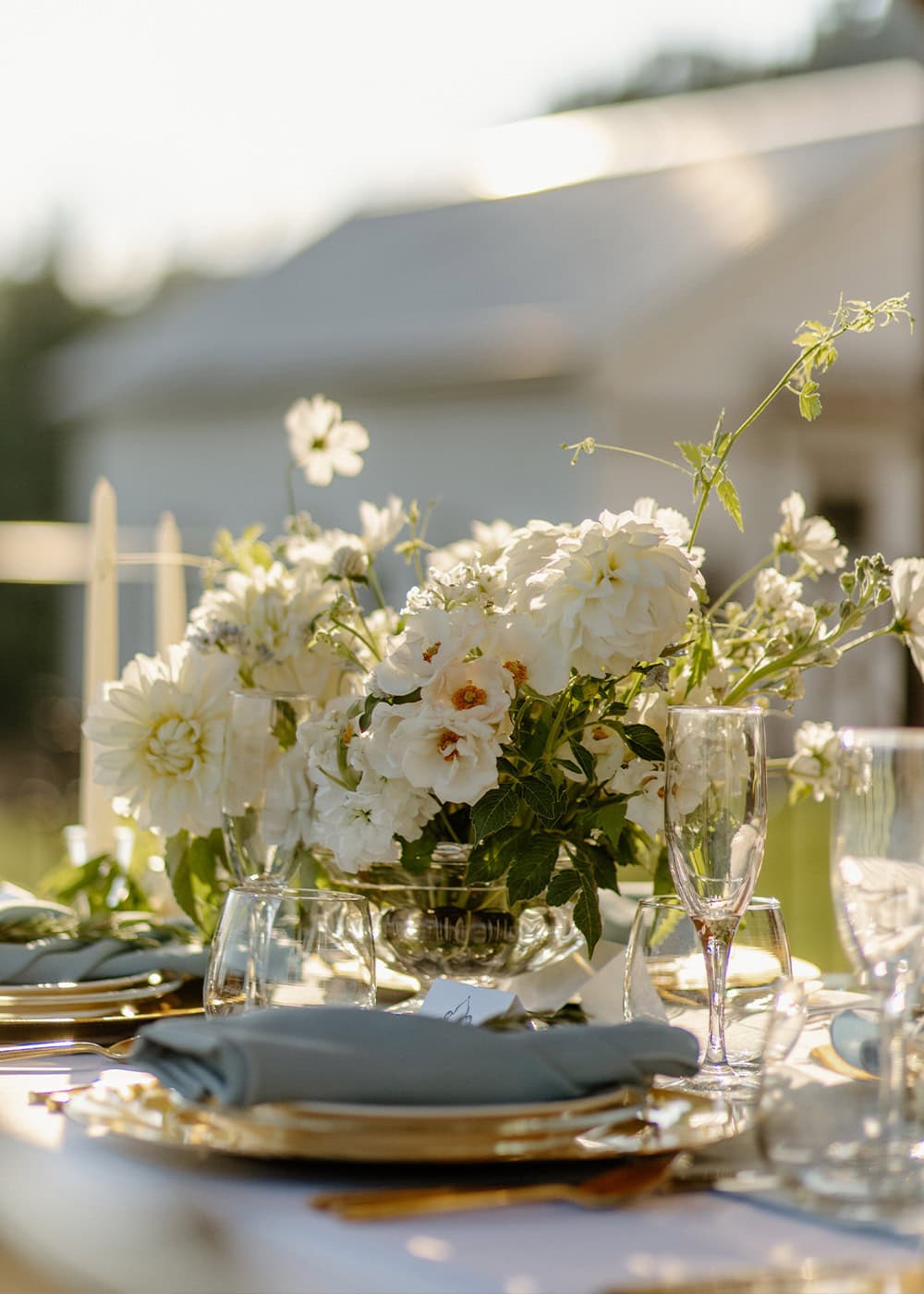 classy-white-florals