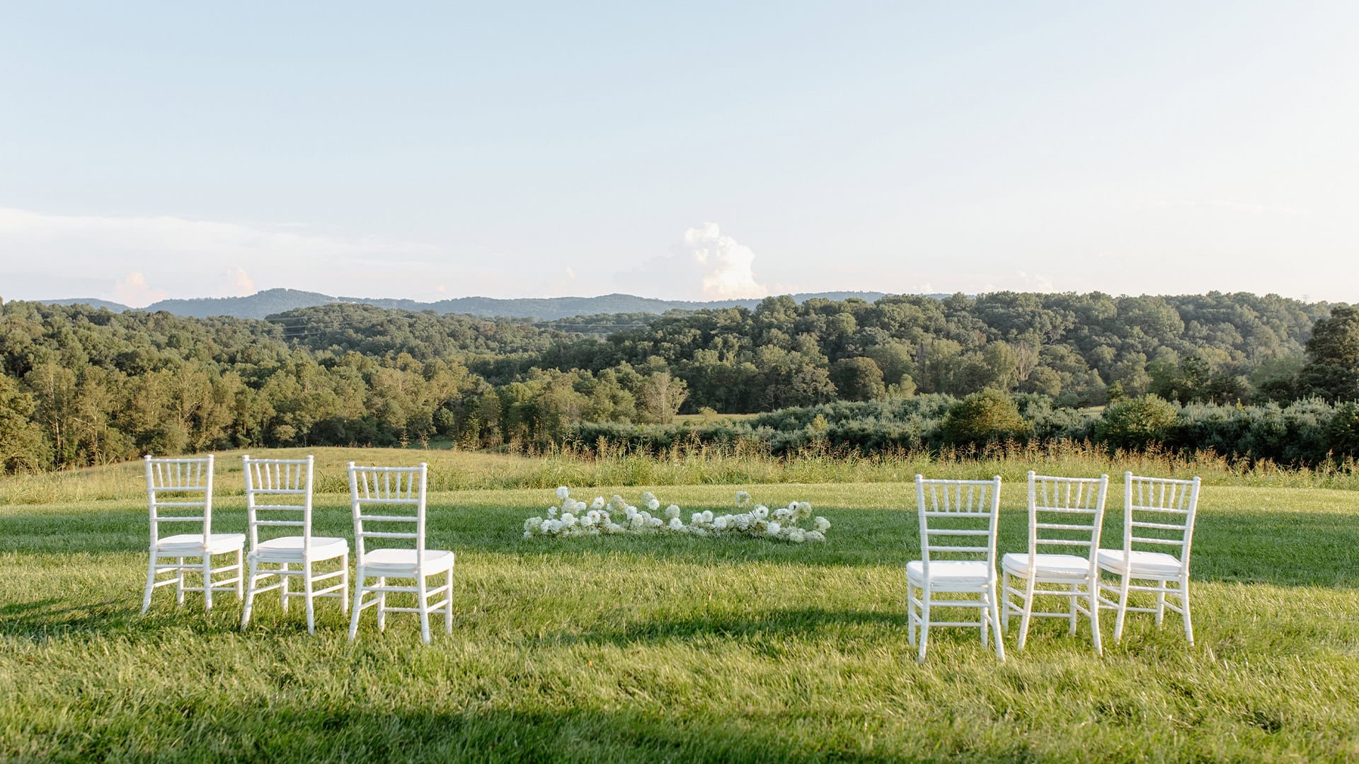 micro-wedding-altar-simple
