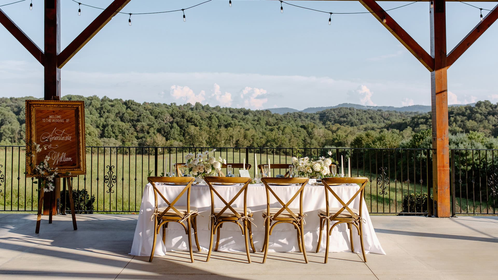 micro-wedding-table-setting