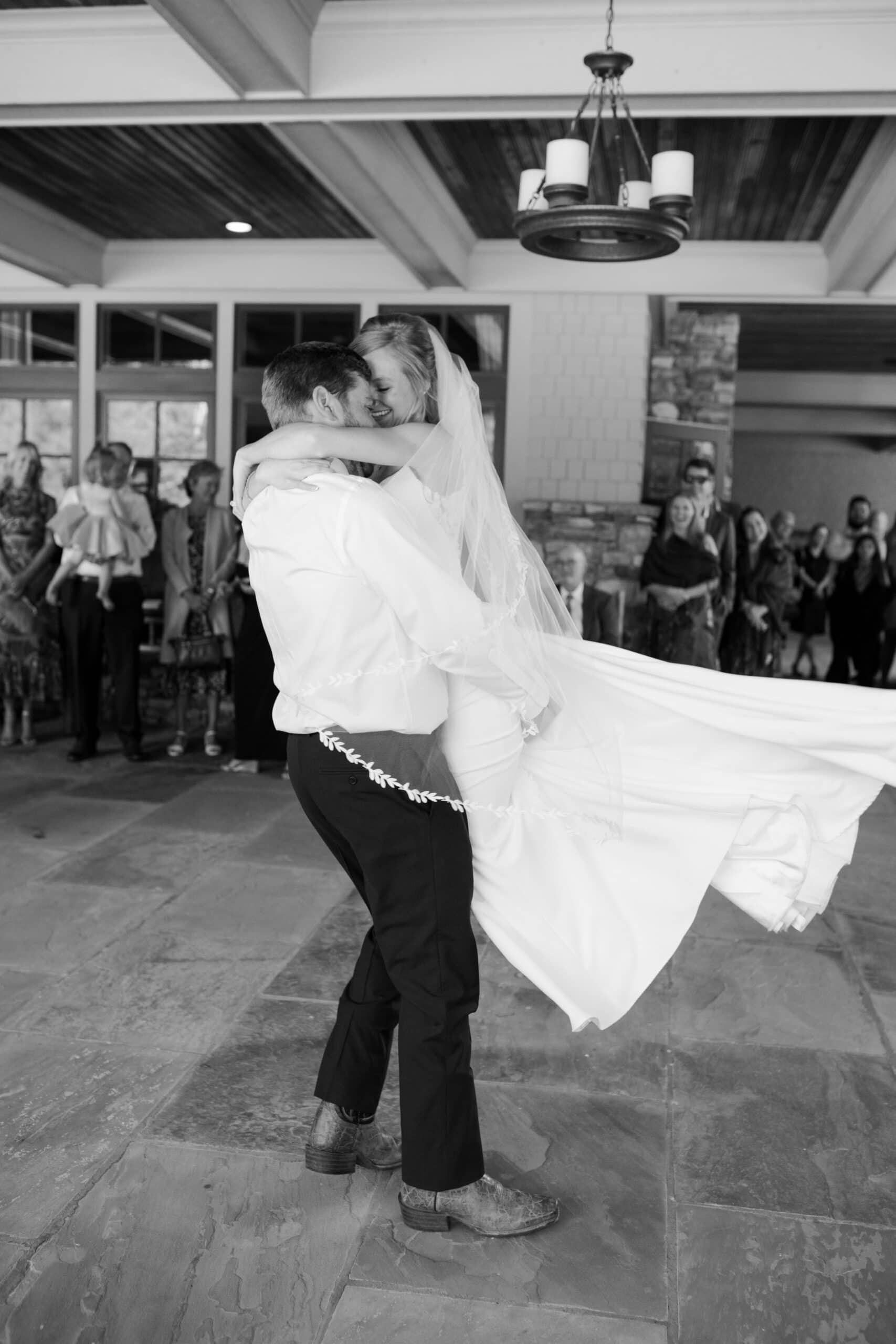 2024 © Ashley Foreman wedding in west jefferson nc